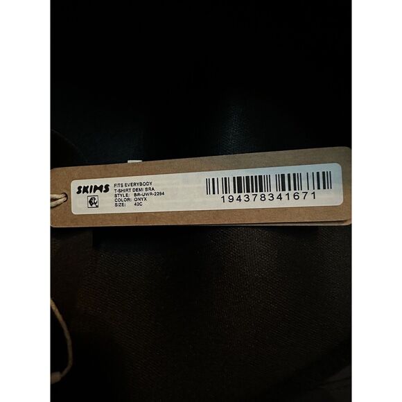 Skims Fits Everybody T Shirt Demi Bra Onyx Nwt Size 42C - Picture 5 of 5